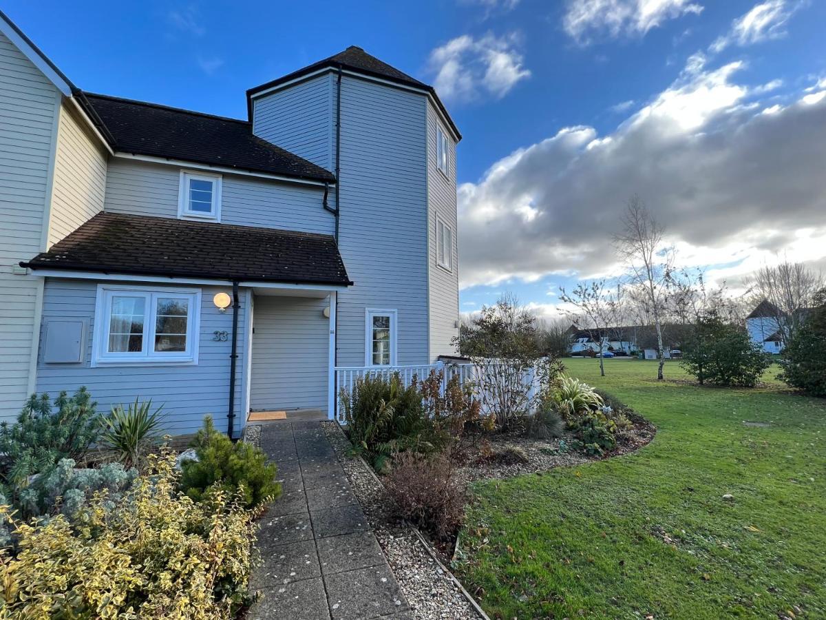 Barnsley, Turret House Windrush Lake Саут-Керни Экстерьер фото